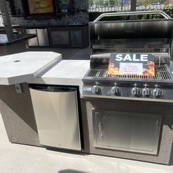 7’6” BBQ island By Kokomo Grills 