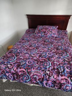 Full Bed With Matress