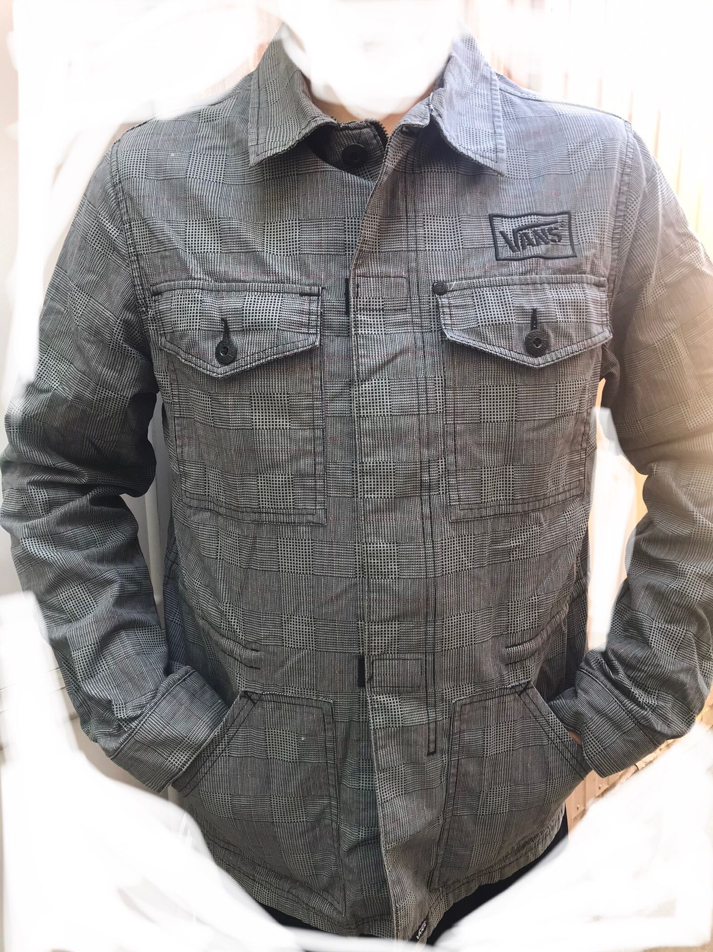 Vans men’s jacket, size Medium, color white and black new