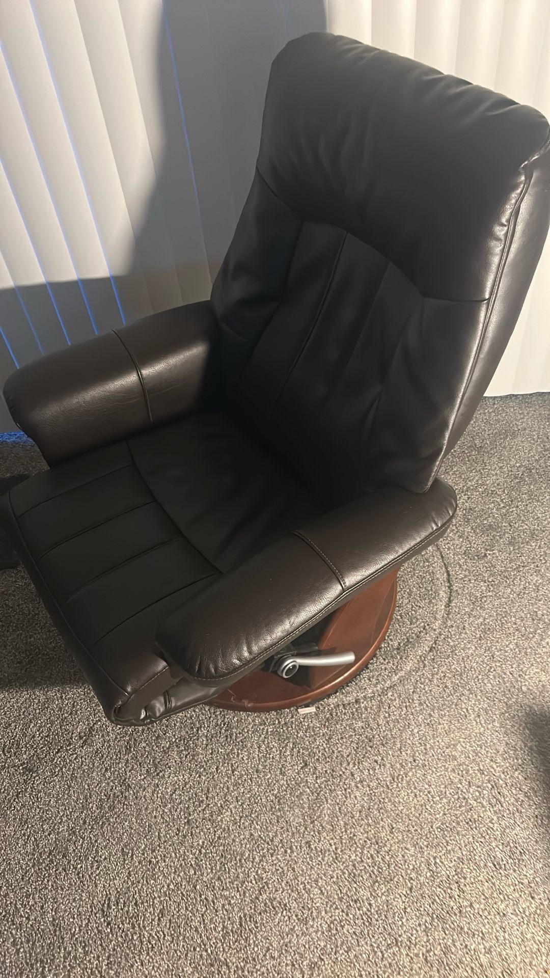 2 Armchairs