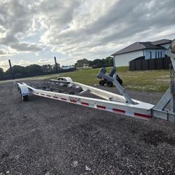 TRAILER 28/31 DEL 2022 TORSION 13200 LIBRAS FRENO EN LOS DOS EJES ESTA EN NAPLES INTERESADOS LLAMAME 786@915@2829 