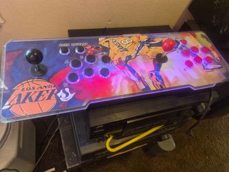 Arcade game console