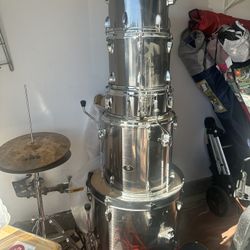 TAMA IMPERIALSTAR Drum Set