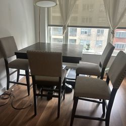 Table And Chairs 