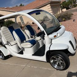 Six-Seater Gem Car Golf and People Mover 