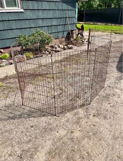 36” Dog Playpen Cheap Functional Rusty