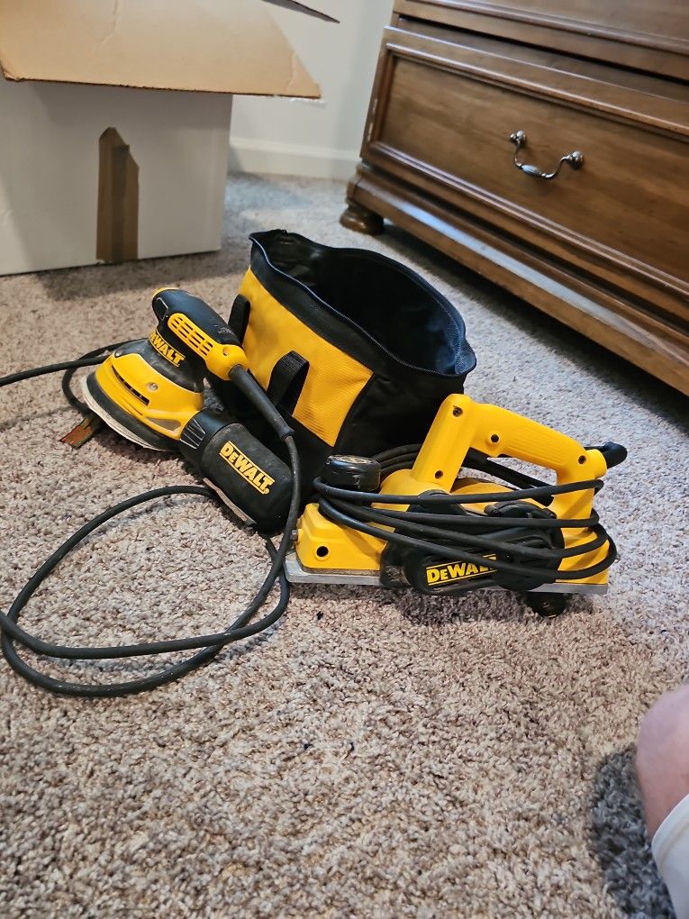 DeWalt Planer / Palm Sander Combo for Sale in Herndon, VA OfferUp