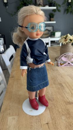 nancy famosa colectable doll
