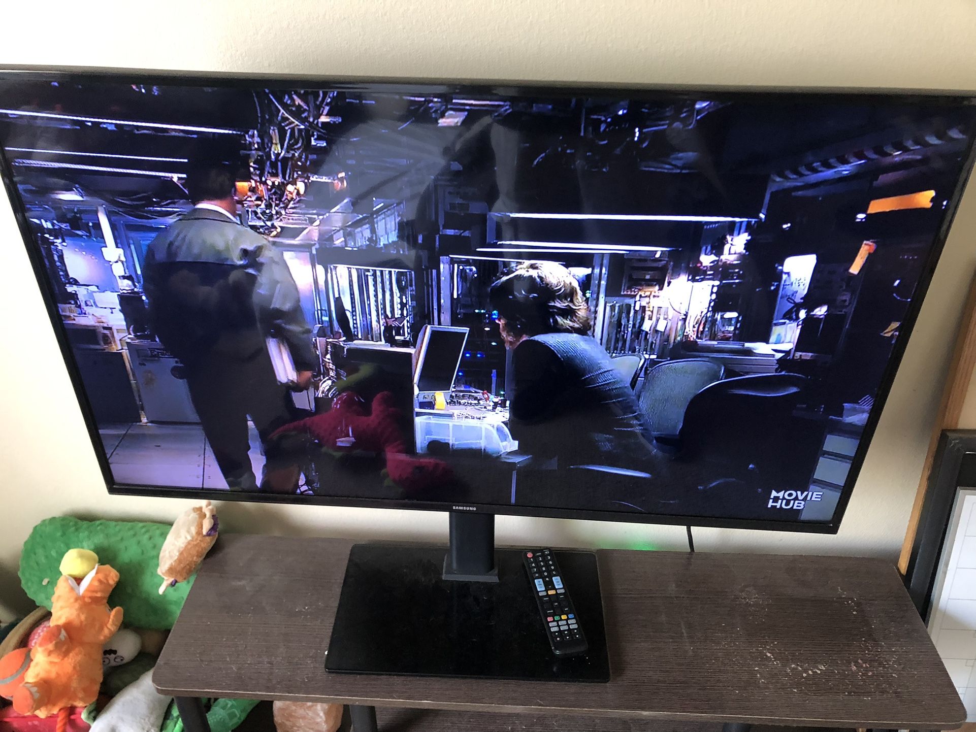 ***NEEDS TO GO*** 42” Smart TV w/ Mount To Raise Or Lower