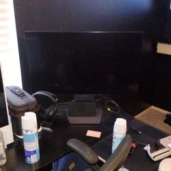 LG - UltraGear 32" OLED Dual Mode (4K UHD 240Hz, FHD 480Hz) 0.03ms G-SYNC Compatible, AMD FreeSync Premium Pro Gaming Monitor