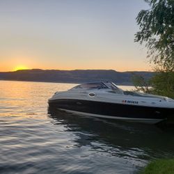 Boat 2007 Sea Ray Sundeck 240