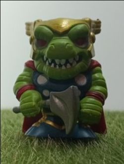 Funko Marvel mini Dino Thor. (26)
