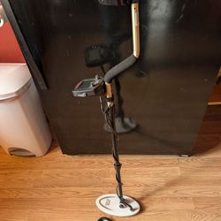Fisher Gold Bug Tracker Metal Detector 