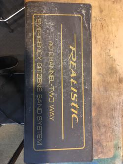 Vintage  Realistic 40 Channel  2 Way Radio