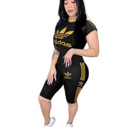 Woman two piece set.