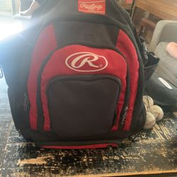 Rawlings 2 Bat Gear Baseball Bag In Good Condition Hangs In The Doug Out It’s A Back Pack Lot Of Places To Put All Your Gear 