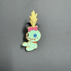 Disney Pin Lilo & Stitch Movie Premier Release Lilo's Doll Scrump