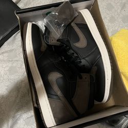 Palomino Nike Air Jordan 1 Size 10.5