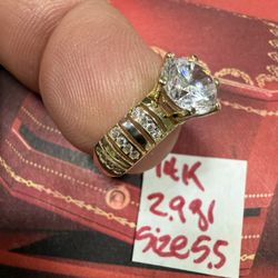 14K Solid Gold Wedding Ring CUBIC ZIRCONIUM STONES 2.9Gr Size 5.5