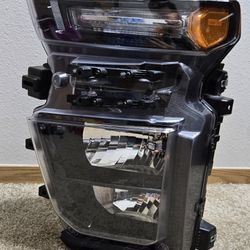 2020-2023 Chevrolet Silverado  OEM HD Headlight Left Driver Side Halogen