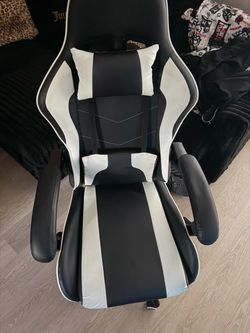 Gaming chair