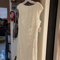 David’s Bridal Wedding Dress- Size 12