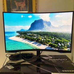 Samsung Odyssey 32” Monitor $299.99 
