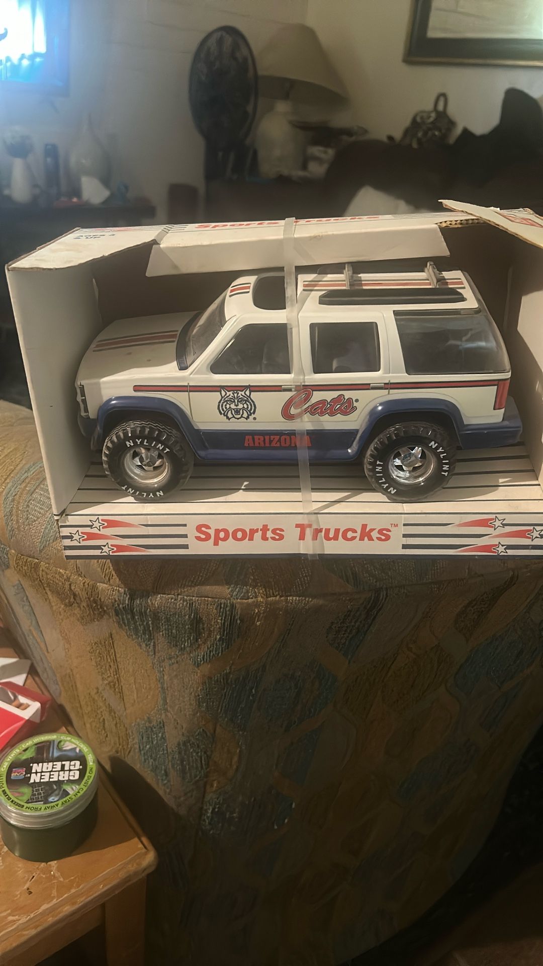 U Of A Sports Truck Toy Or Collectible