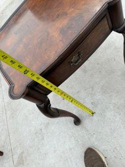 Vintage Hekman Mid-Century Burl Walnut Single Drawer Side Table