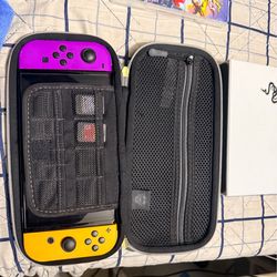 Nintendo switch Oled w/ 3 games