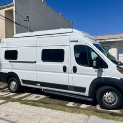 2021 Winnebago Solis 59P $53,000 OBO
