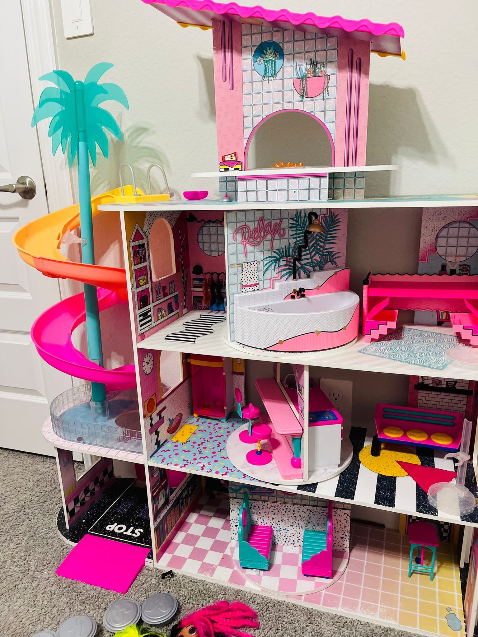 lol Doll House With Accessories