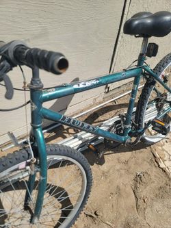 Huffy Thunder Ridge Mountain Bike