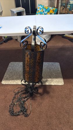 Swag lamp