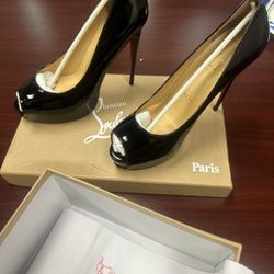 christian louboutin Size 39