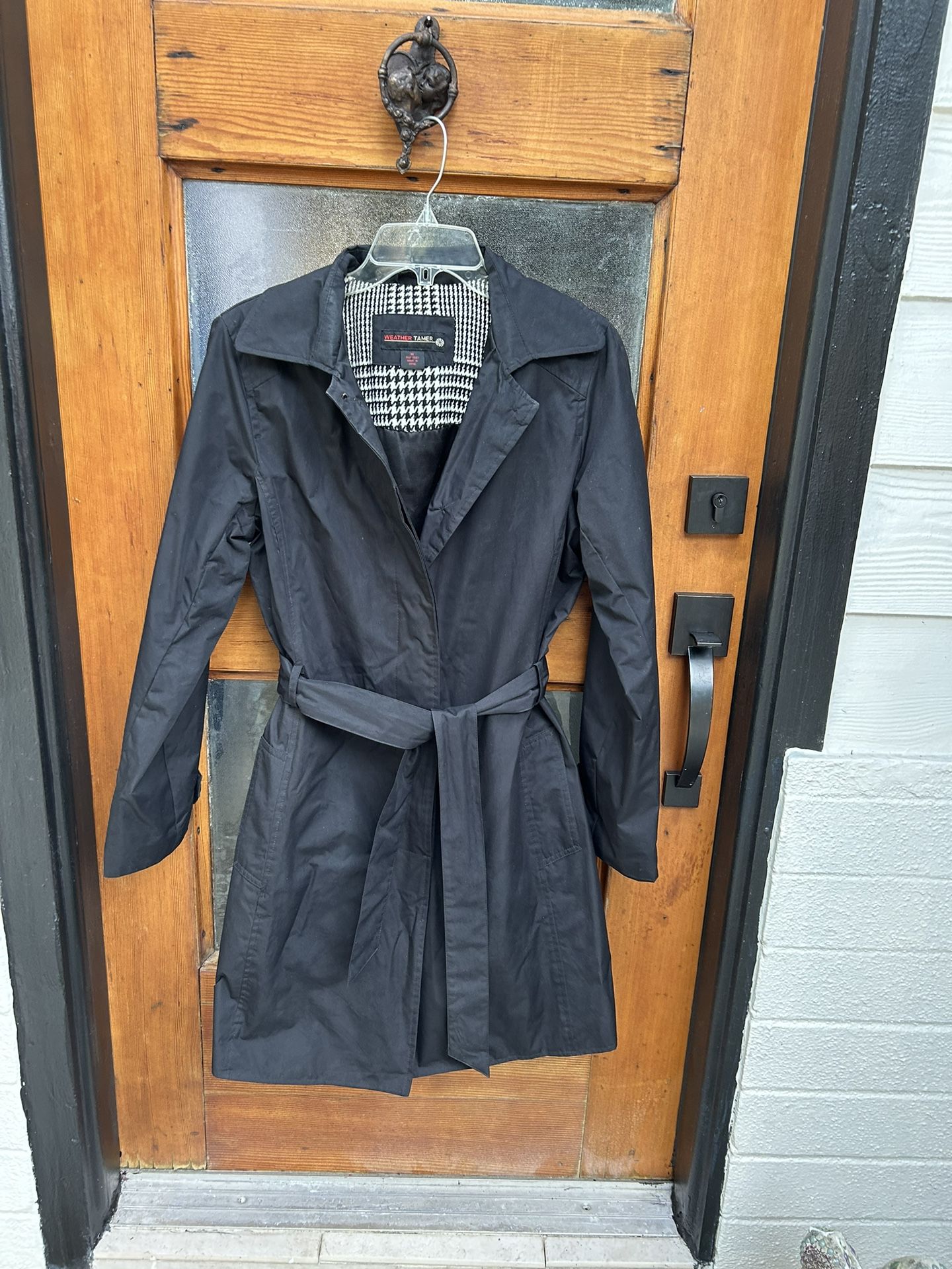 Women’s Size M Weather Tamer Long Jacket