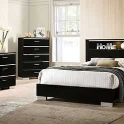 Brand New Black Modern Style 4pc Queen Bedroom Set (Available In California & Eastern King Size)