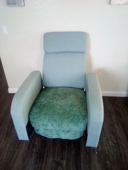 Green sofa new $40