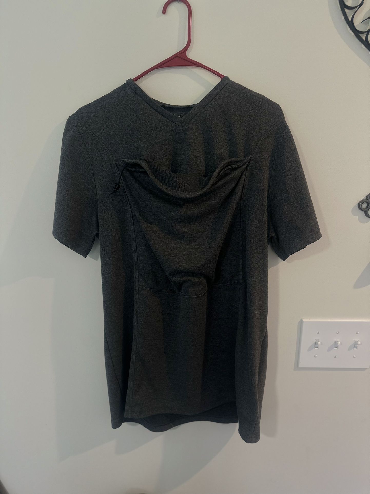 Men’s large Grey Lalabu Baby Carrier Shirt