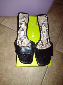 Gianni Bini Stacilie Black Patent Snakeskin Mules 9.5M