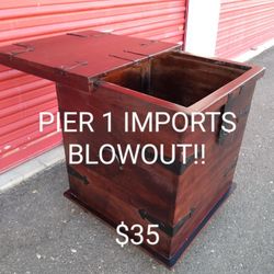 PIER 1 IMPORTS RIDGEWAY TRUNK  END TABLE/NITE STAND WITH  A STEALTHY STORAGE COMPARTMENT.  EXCELLENT CONDITION! WITH  FANTASTIC PRICE! 