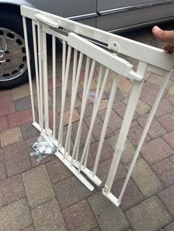 Gate