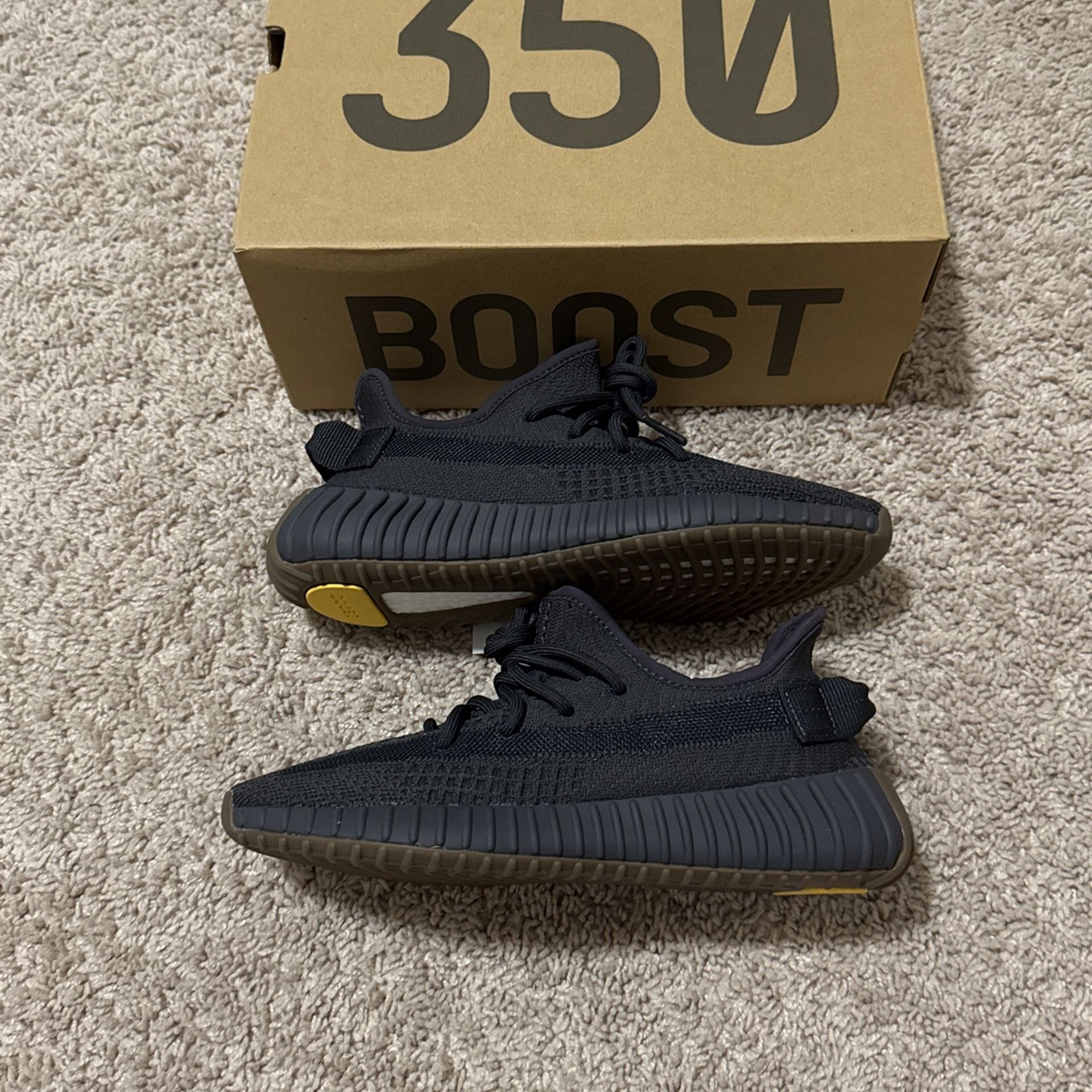 Adidas Yeezy Boost V2 Cinder Size 6M/7W