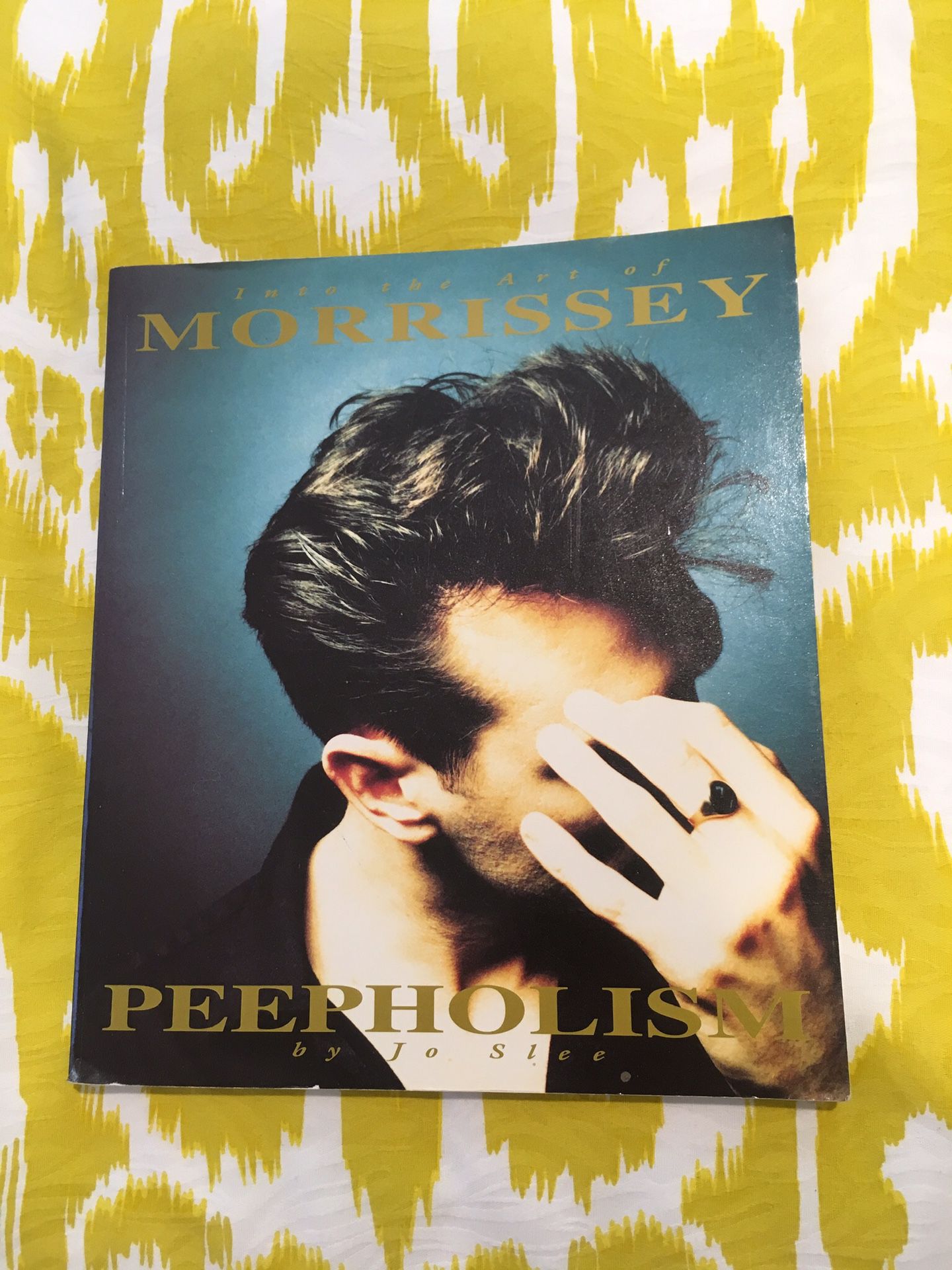 Morrissey book—Peepholism Into the Art Of Morrissey by Jo Slee, Very good 1st edition 1994
