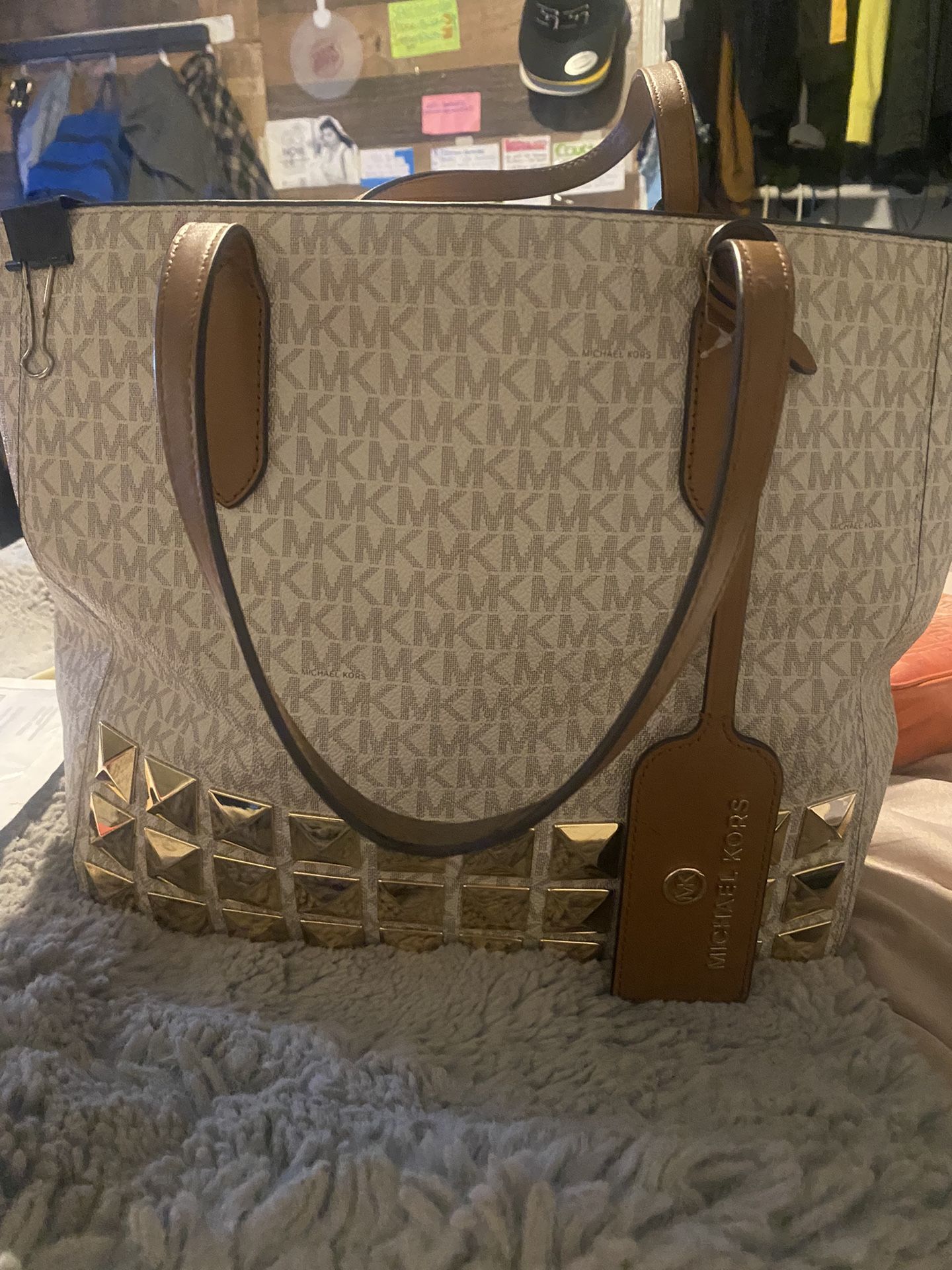 Used Michael Kors Darien Hand Bag Purse