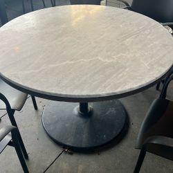 5 Seater Round Dining Table Used At Restaurant 