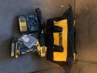 DeWalt brushless hammer drill w/ battery and charger