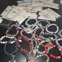 Bracelets 
