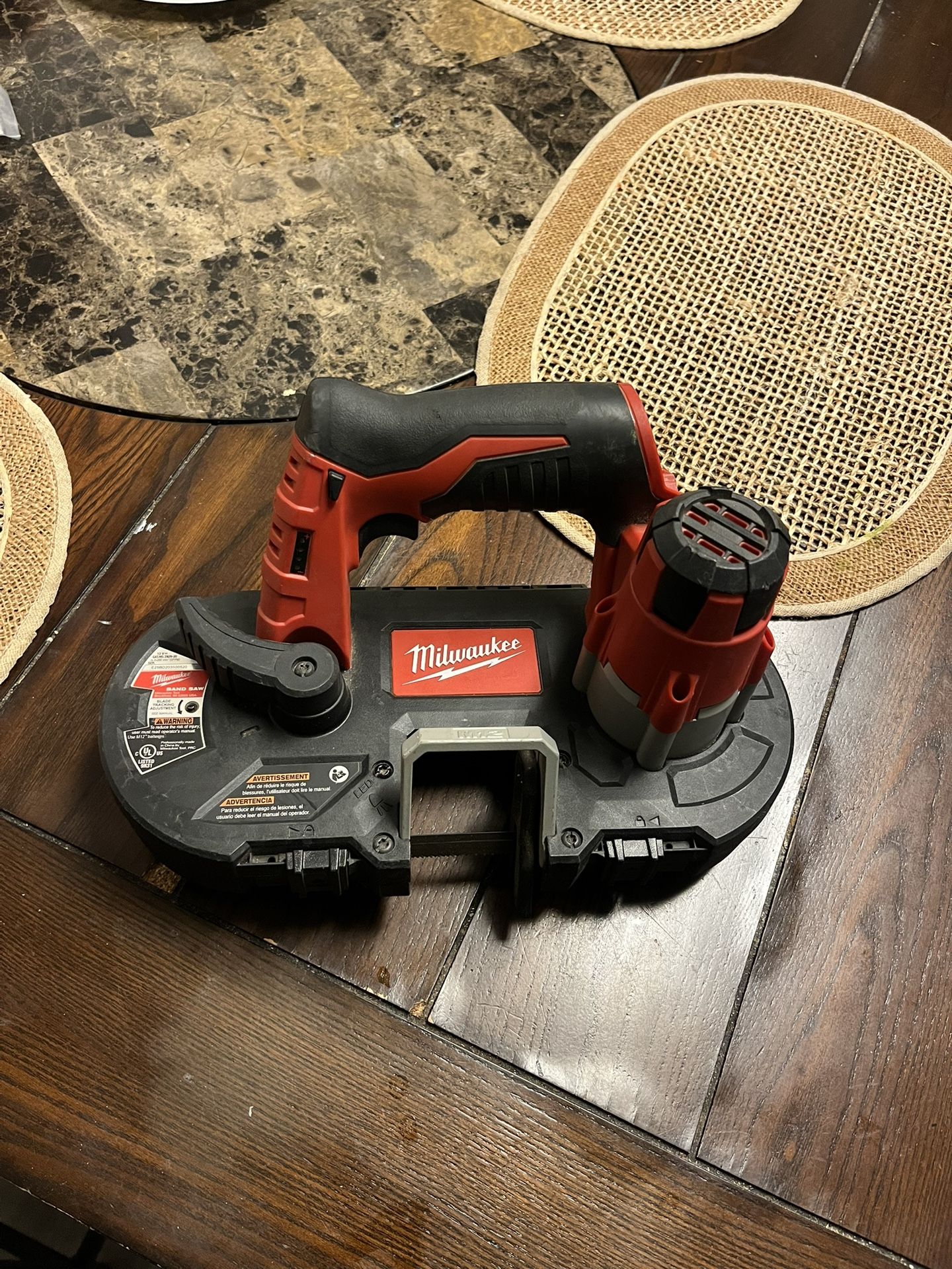 Milwaukee M12 Band Saw Tool Only $100 Firme Precio Seminuevo