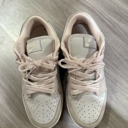 women’s shoes 